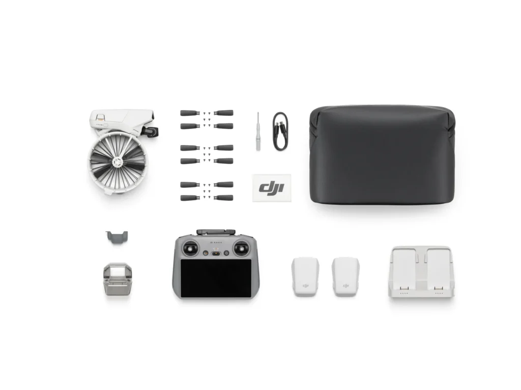 DJI Flip Fly More Combo_batteries inserted_3.jpg