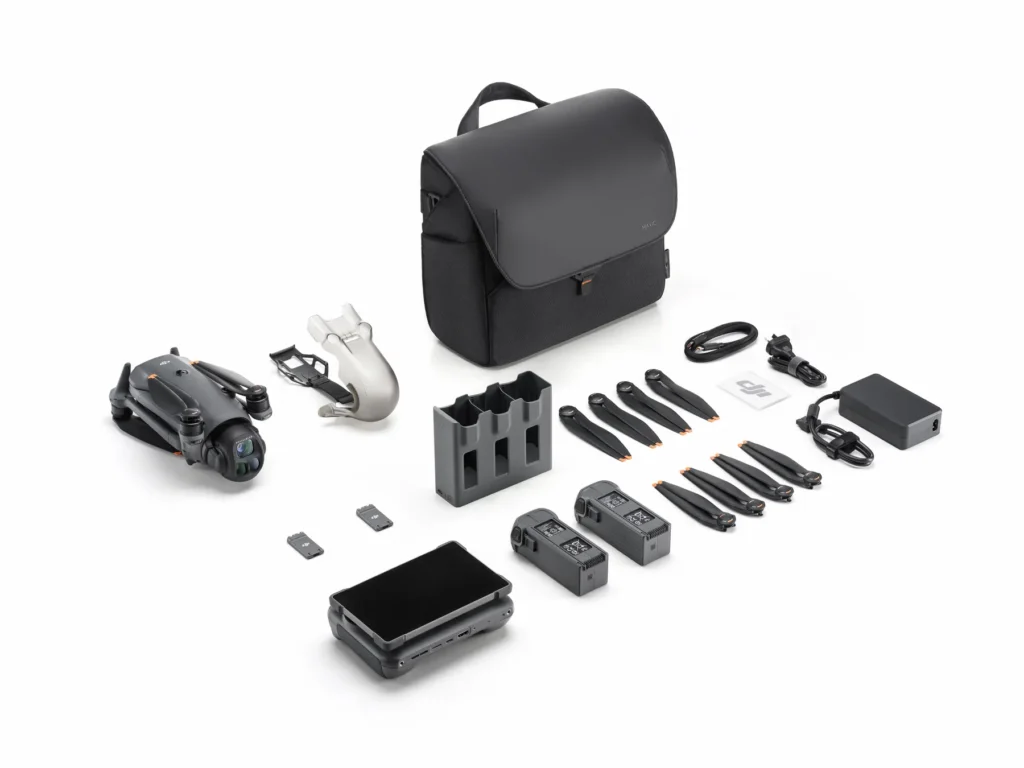 DJI Mavic 4 Pro 512GB Creator Combo (DJI RC Pro 2, Enhanced Transmission)_battery inserted.jpg